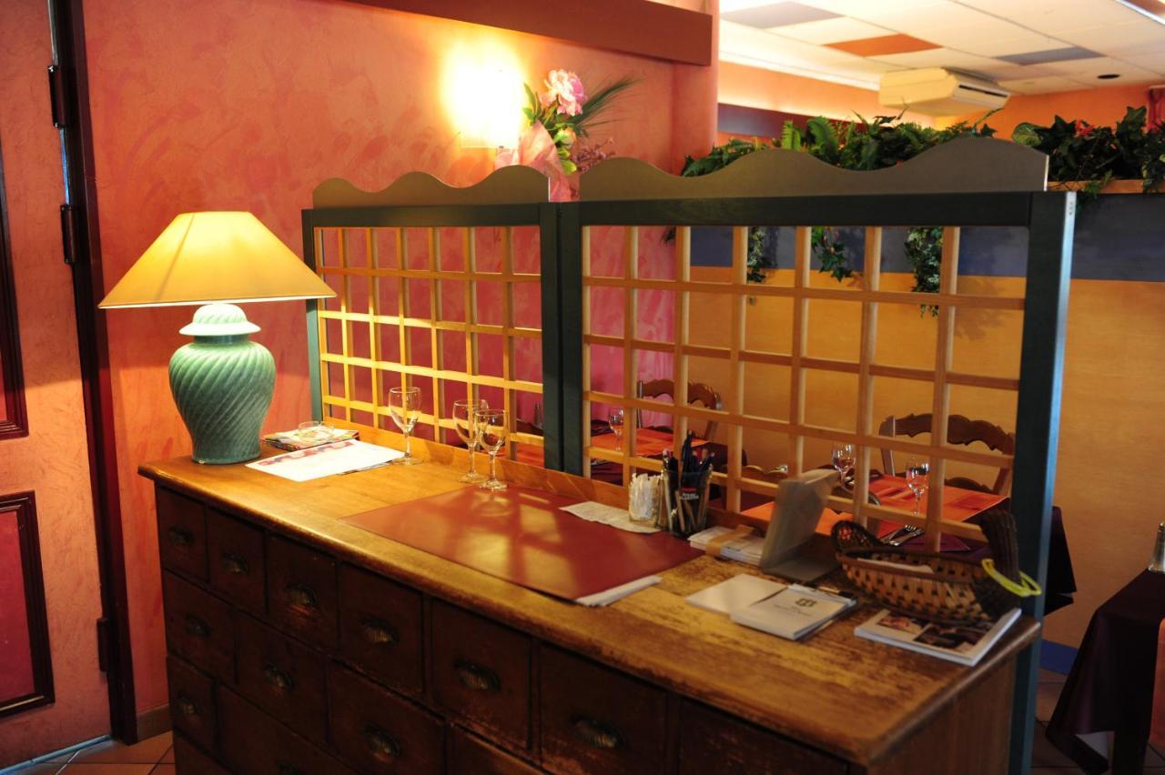 Logis Argonne Hotel Vouziers 외부 사진